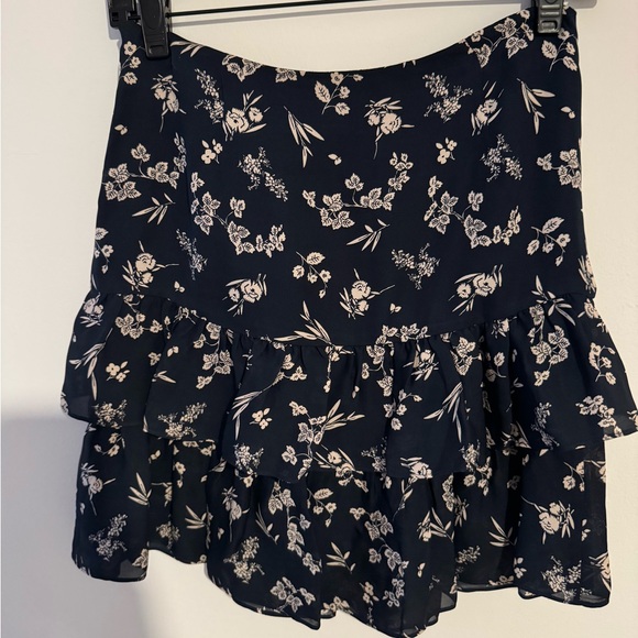 Cinq A Sept Carson Floral Silk Skirt - Picture 6 of 10